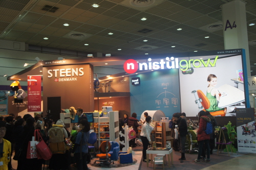 2015년 코엑스 스틴스 한국 론칭 행사장과 니스툴그로우 부스 전경